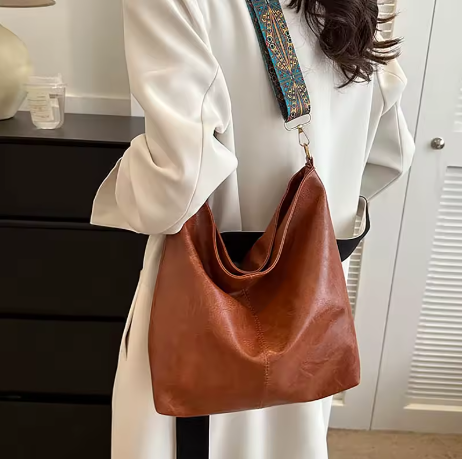 Lumenara Leather Bag