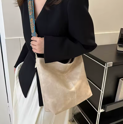 Lumenara Leather Bag